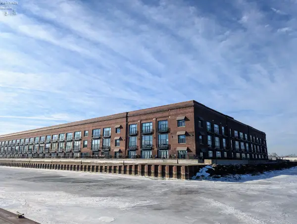 401 W Shoreline Drive #116, Sandusky, OH 44870