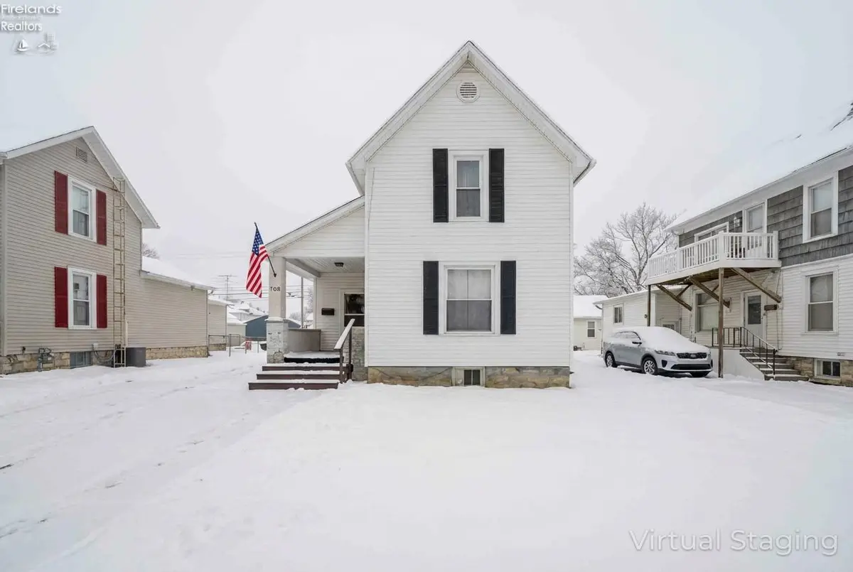 708 Rawson Avenue, Fremont, OH 43420 - #1