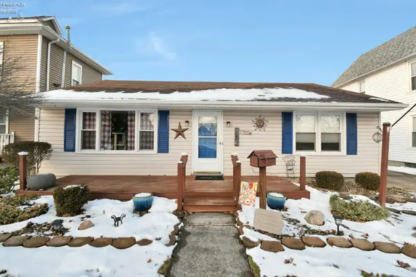 406 Emerald, Willard, OH 44890