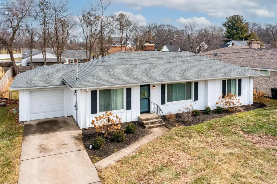 3702 Osborn Drive, Sandusky, OH 44870 - #2