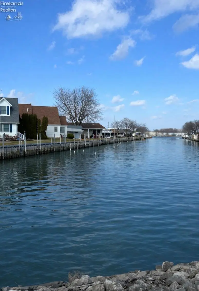 1551 N Anchor Avenue, Port Clinton, OH 43452 - #2