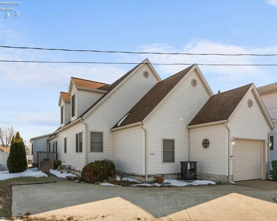 1551 N Anchor Avenue, Port Clinton, OH 43452 - #3