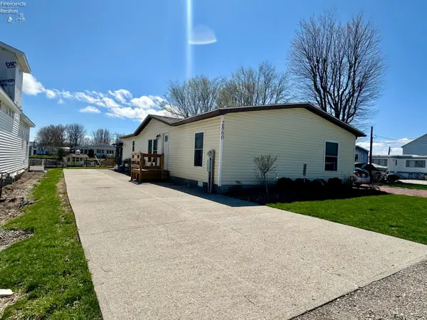 2860 W Risingsun Road, Port Clinton, OH 43452