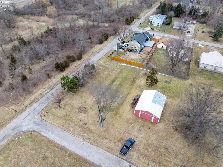 1286 E Emerald Avenue, Port Clinton, OH 43452 - #2