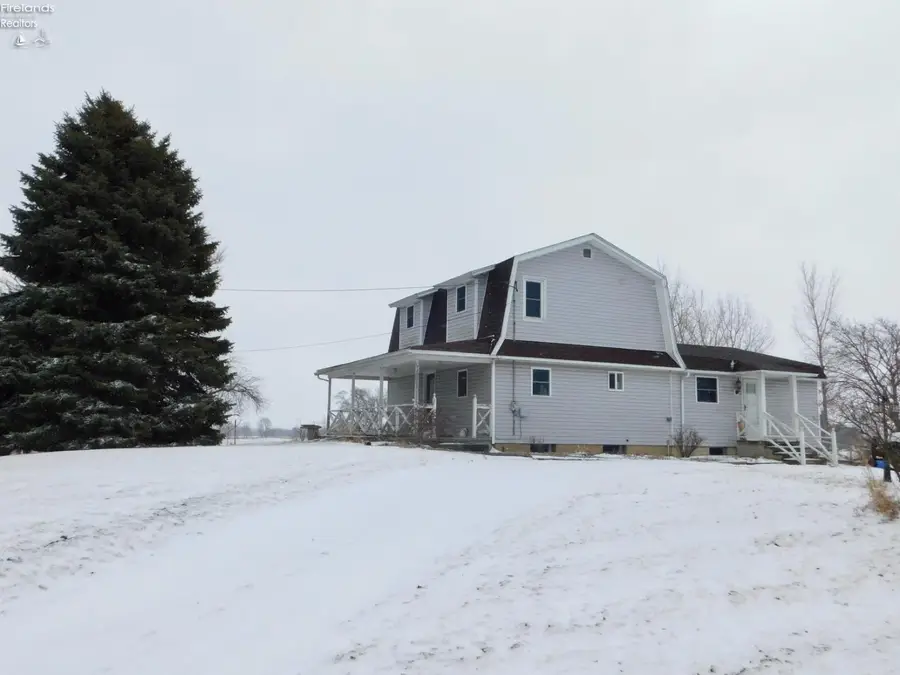 1727 Mcpherson Highway, Clyde, OH 43410 - #3