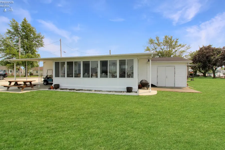 1660 N Compass Avenue, Port Clinton, OH 43452 - #2