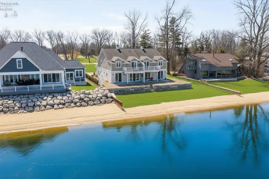 2511 E Sand Road, Port Clinton, OH 43452 - #2