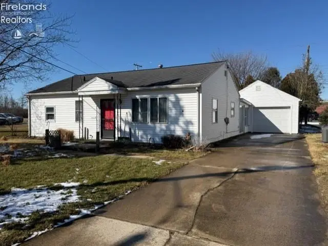 1302 Fleetwood Drive, Fremont, OH 43420 - #1