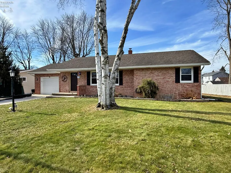 65 Elmwood Street, Tiffin, OH 44883 - #2