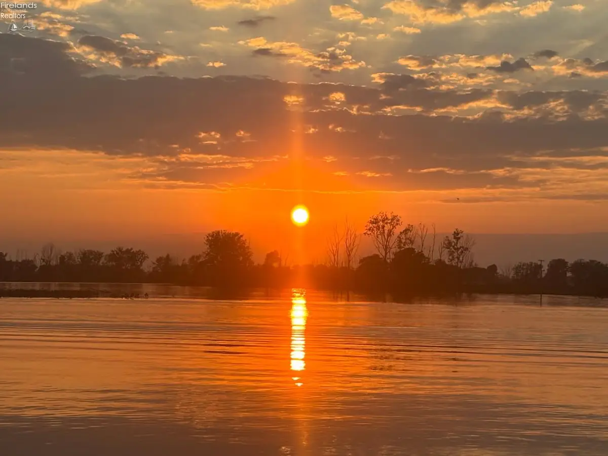 99 River Sunset Blvd. (unit 26), Fremont, OH 43420 - #1