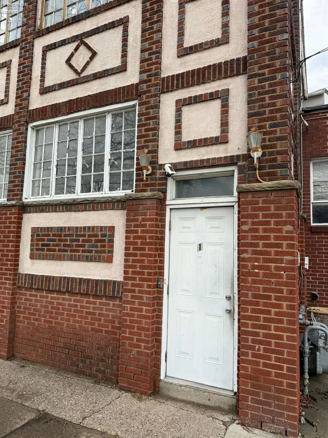 1015 W Washington Street, Sandusky, OH 44870 - #1