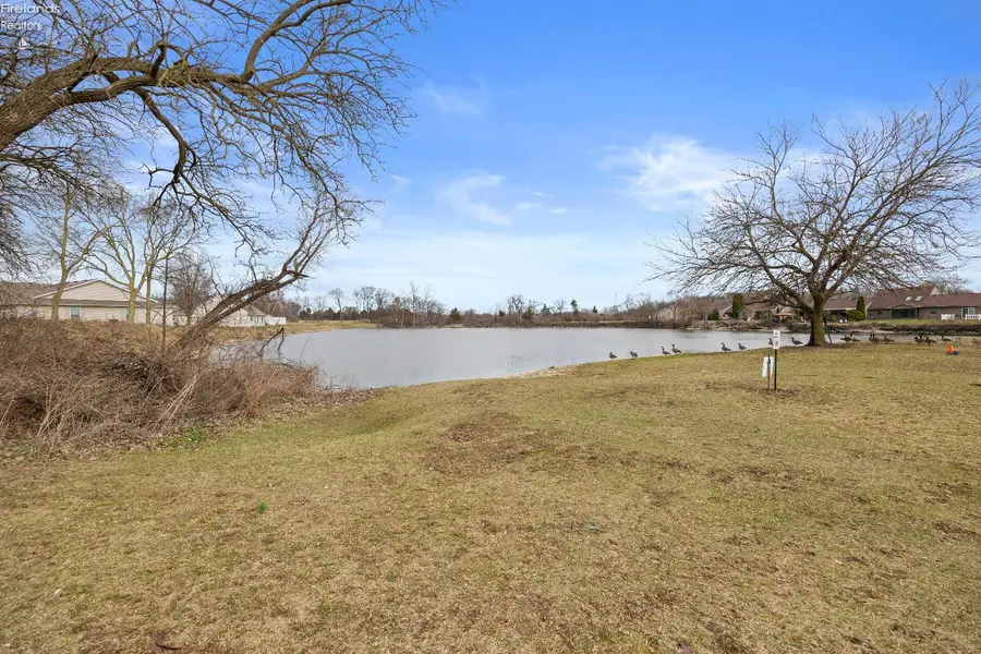1315 S Lake Wilmer Drive #109, Sandusky, OH 44870 - #2