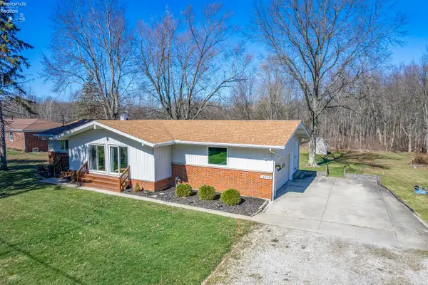 16305 Sperry #rd, Vermilion, OH 44089