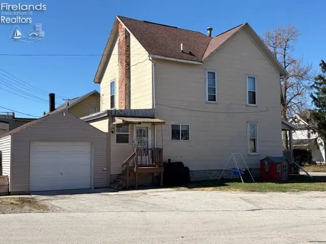 376 E Perry St, Tiffin, OH 44883 - #3