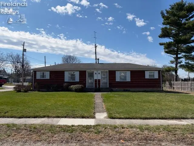 109 Wall St, Tiffin, OH 44883 - #1