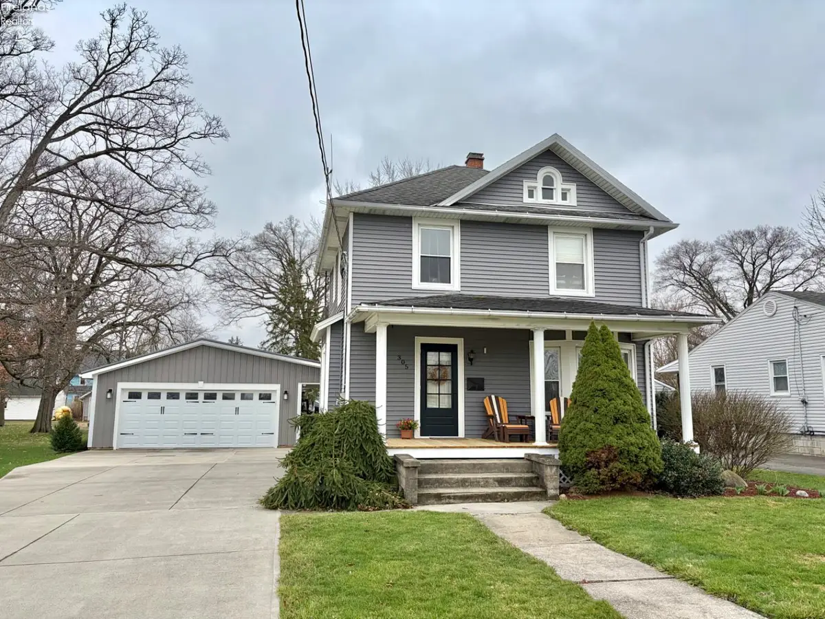 305 Louise Avenue, Bellevue, OH 44811 - #1