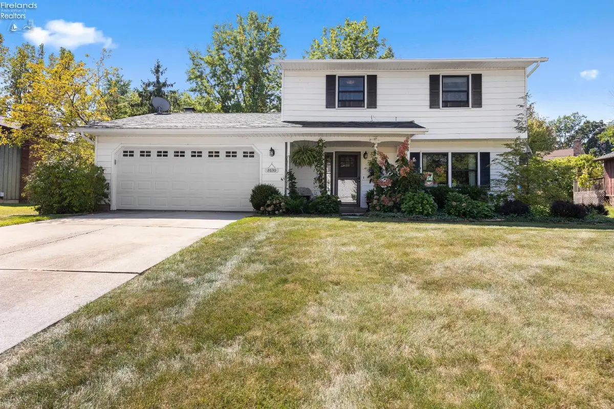 2630 Robinhood Dr., Lorain, OH 44053 - #1