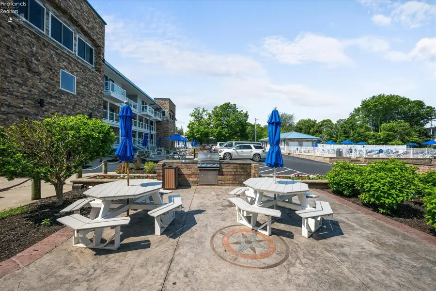 1254 Tri-motor #112, Put In Bay, OH 43456 - #2