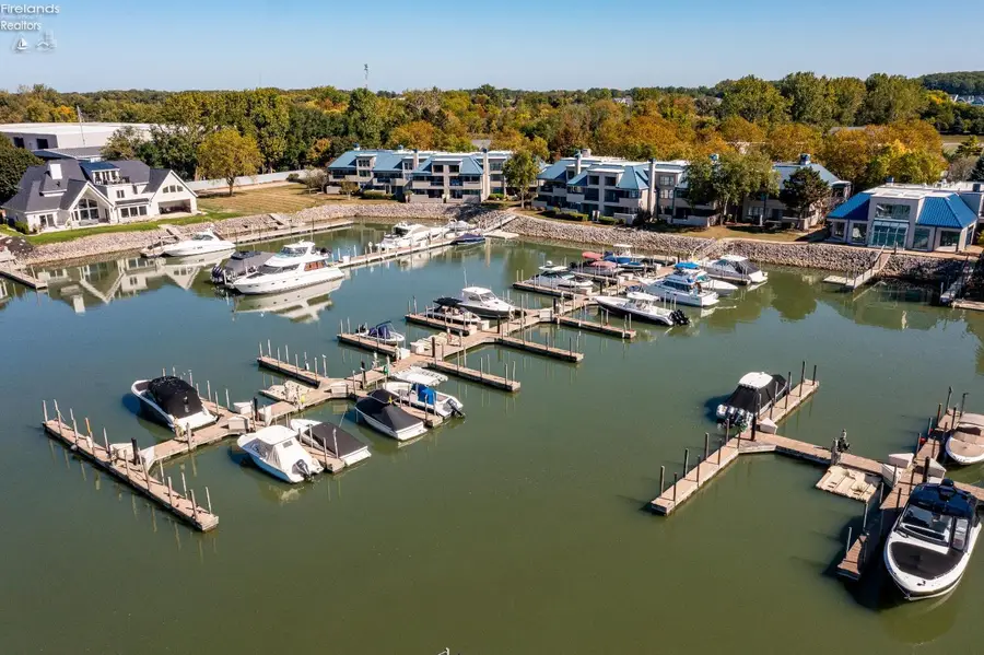 4370 Marin Woods Drive #D, Port Clinton, OH 43452 - #2