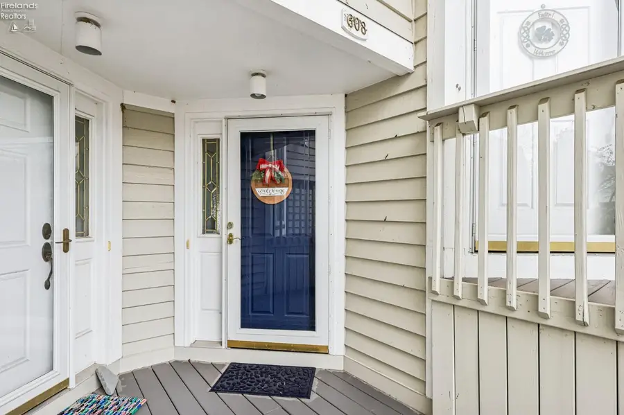 608 N Monument View, Marblehead, OH 43440 - #2