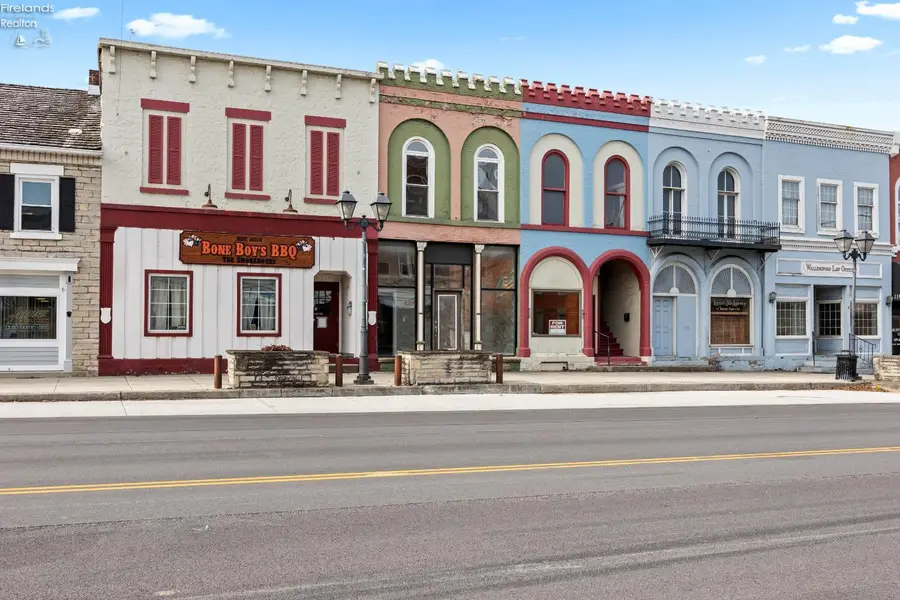 111 W Main Street, Bellevue, OH 44811 - #2