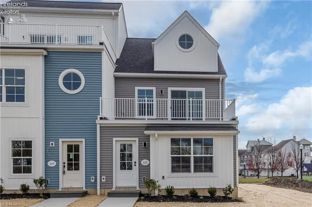 445 Harbor Lane, Lorain, OH 44052 - #1