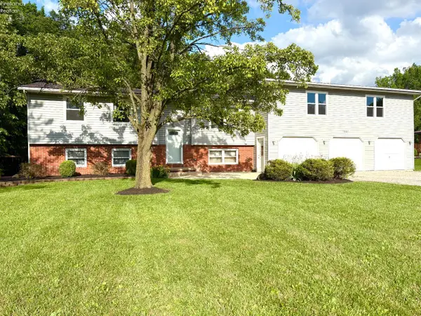 1007 Overlook Drive, Willard, OH 44890