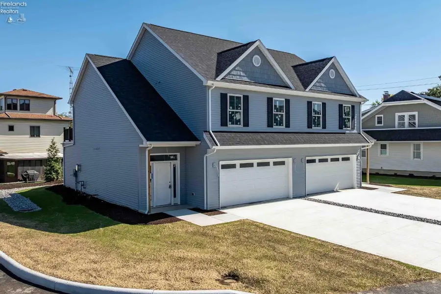 35 N Beach Street, Port Clinton, OH 43452 - #2