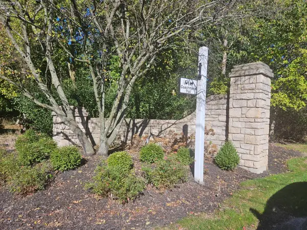 3995 N Coachmans Trail, Port Clinton, OH 43452