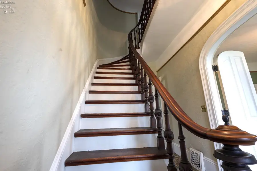 39 South Street, Berlin Heights, OH 44814 - #3