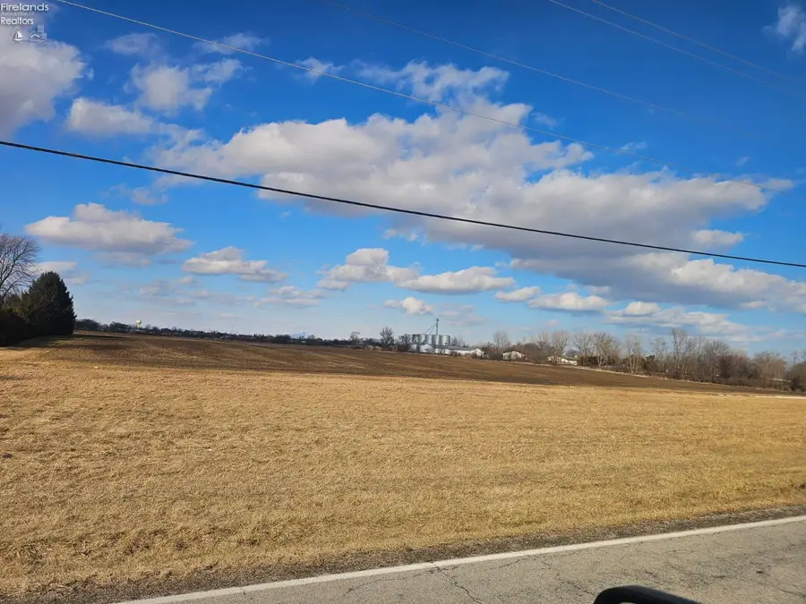 11499 W Portage River South Road, Oak Harbor, OH 43449 - #2