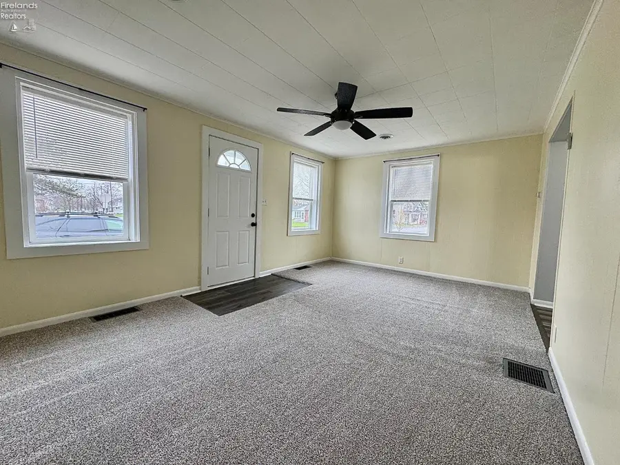 542 Camp Street, Sandusky, OH 44870 - #3