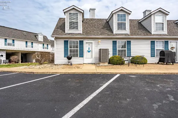 59 N Schooner Point Drive #59, Port Clinton, OH 43452