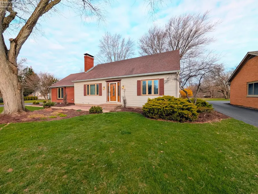 317 Cedar Brook, Sandusky, OH 44870 - #2