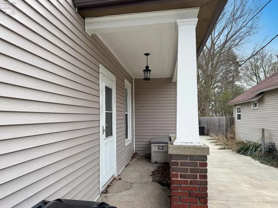 615 Neil Street, Sandusky, OH 44870 - #3