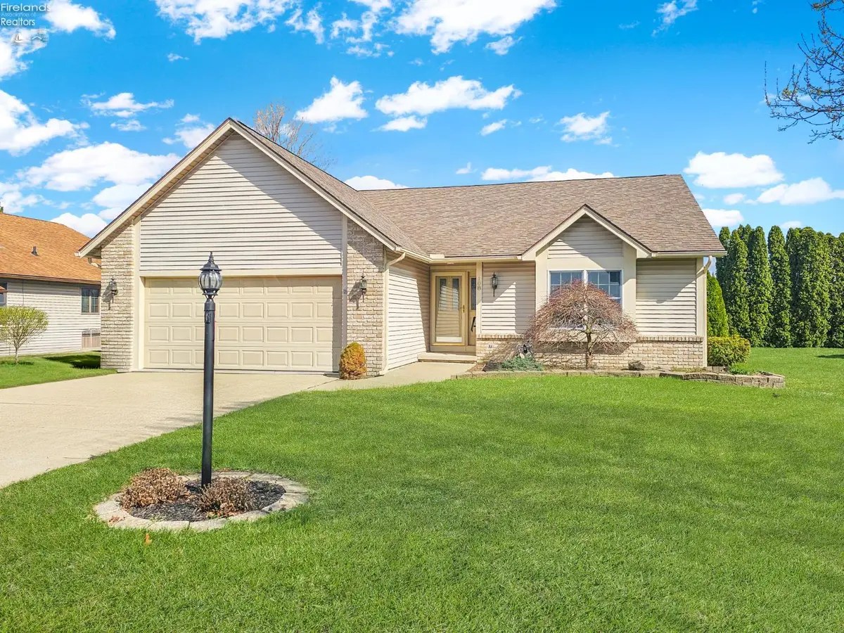 108 Orchard Grove Drive, Clyde, OH 43410 - #1