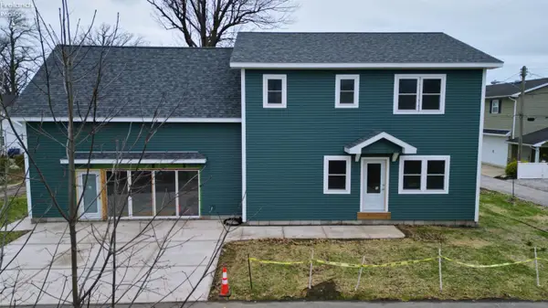 37 Silvern Street, Huron, OH 44839