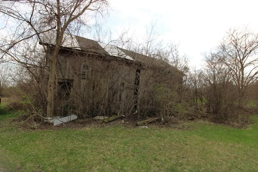 5270 Port Clinton Eastern Road, Port Clinton, OH 43452 - #2