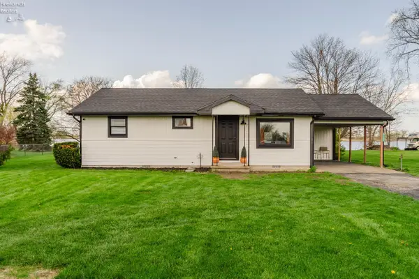 8109 Titus Road, Oak Harbor, OH 43449