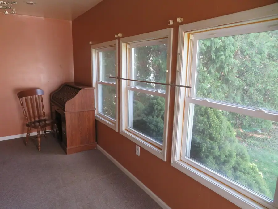 9 Chatham Street, Norwalk, OH 44857 - #3