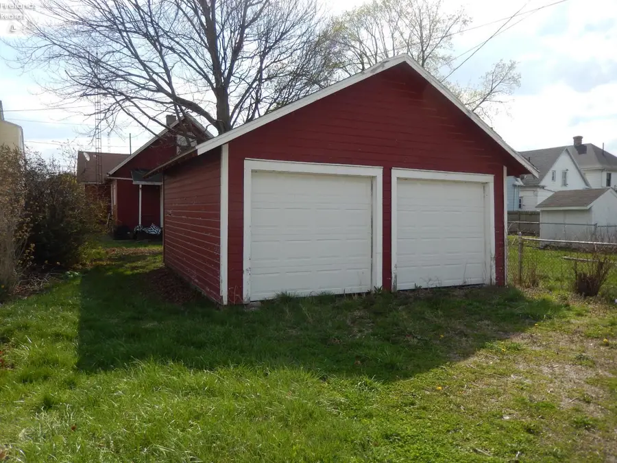 1307 Shelby Street, Sandusky, OH 44870 - #2