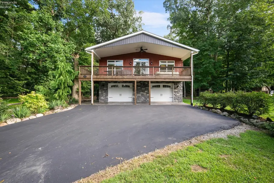 3175 S Memorial Shoreway Drive, Marblehead, OH 43440 - #2