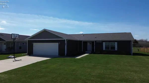 290 Ethan Drive, Fremont, OH 43420