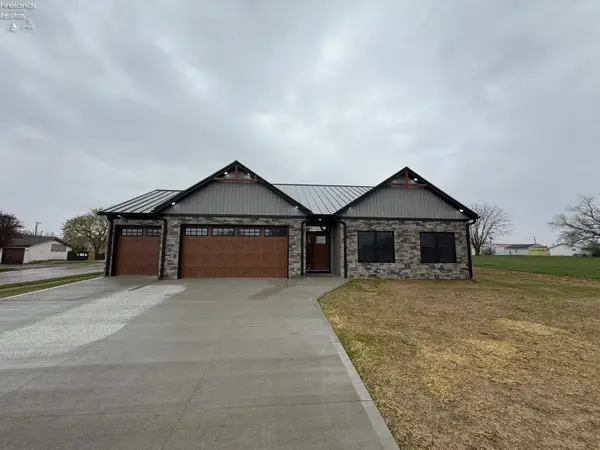 203 Crestwood Drive, Willard, OH 44890