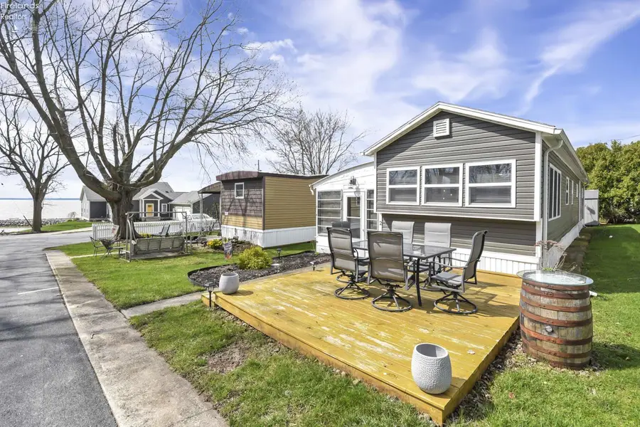 8696 Bayshore Road #2, Marblehead, OH 43440 - #3