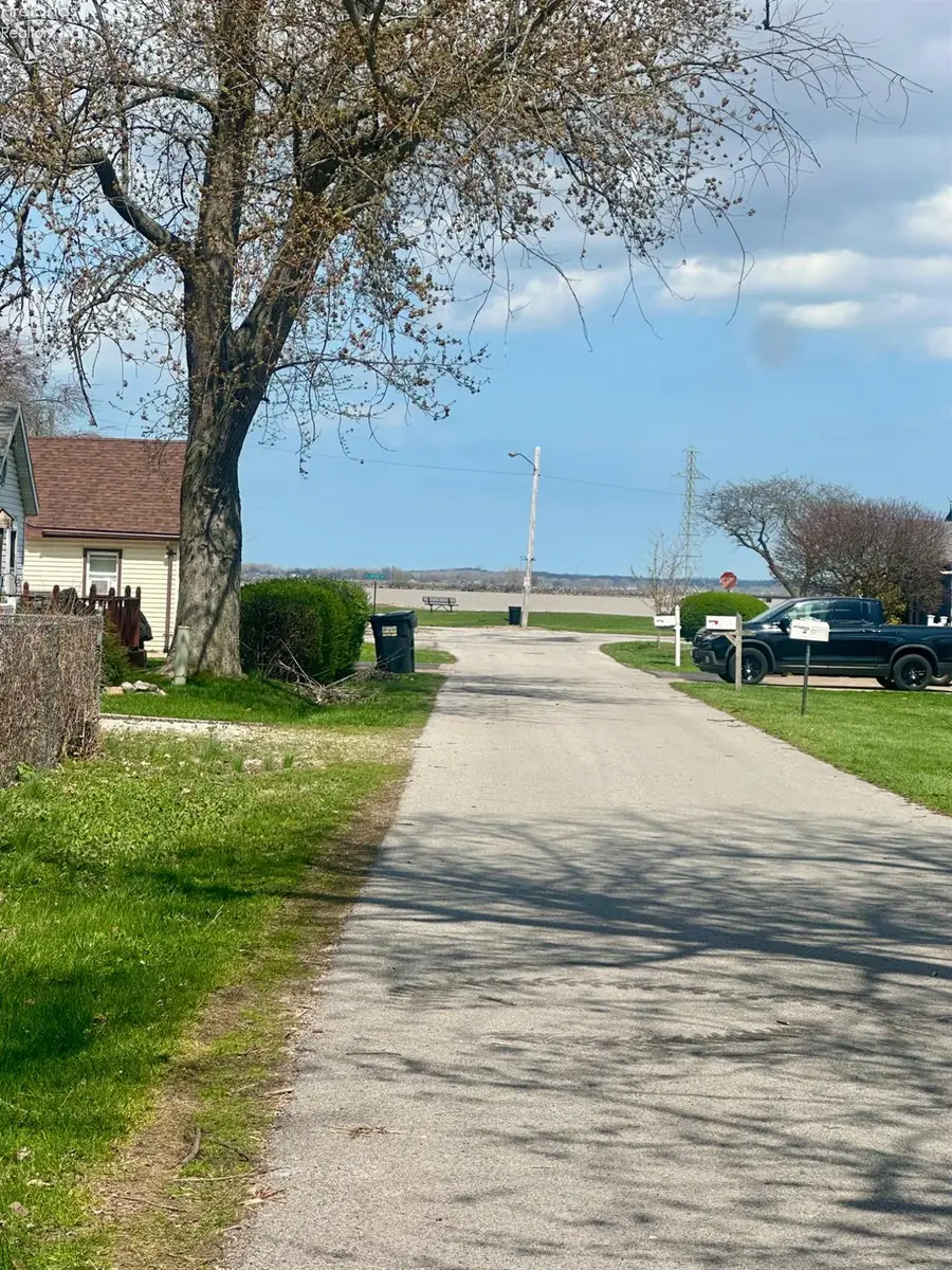 117 E Miami Trail, Sandusky, OH 44870 - #2