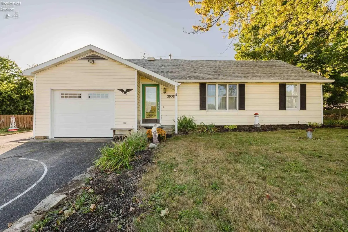 2058 Skyline Drive, Marblehead, OH 43440 - #1