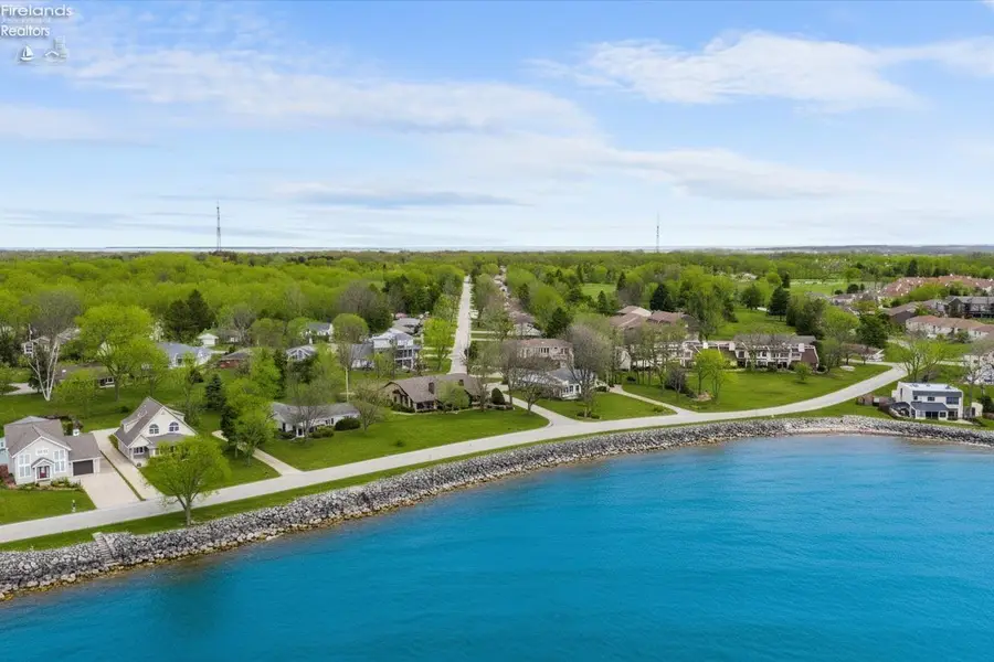 4311 E Linda Drive, Port Clinton, OH 43452 - #2