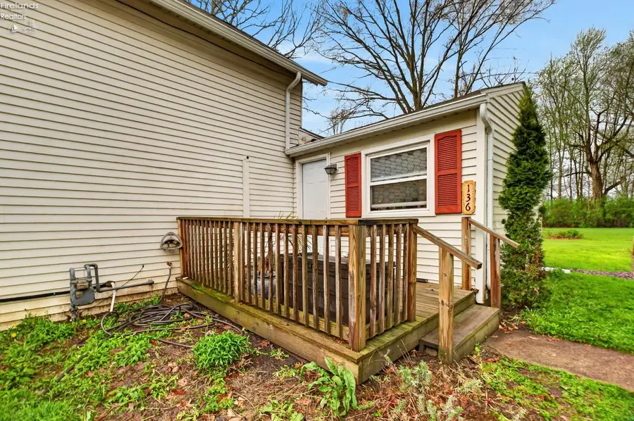 136 N Park Street, Oberlin, OH 44074 - #2