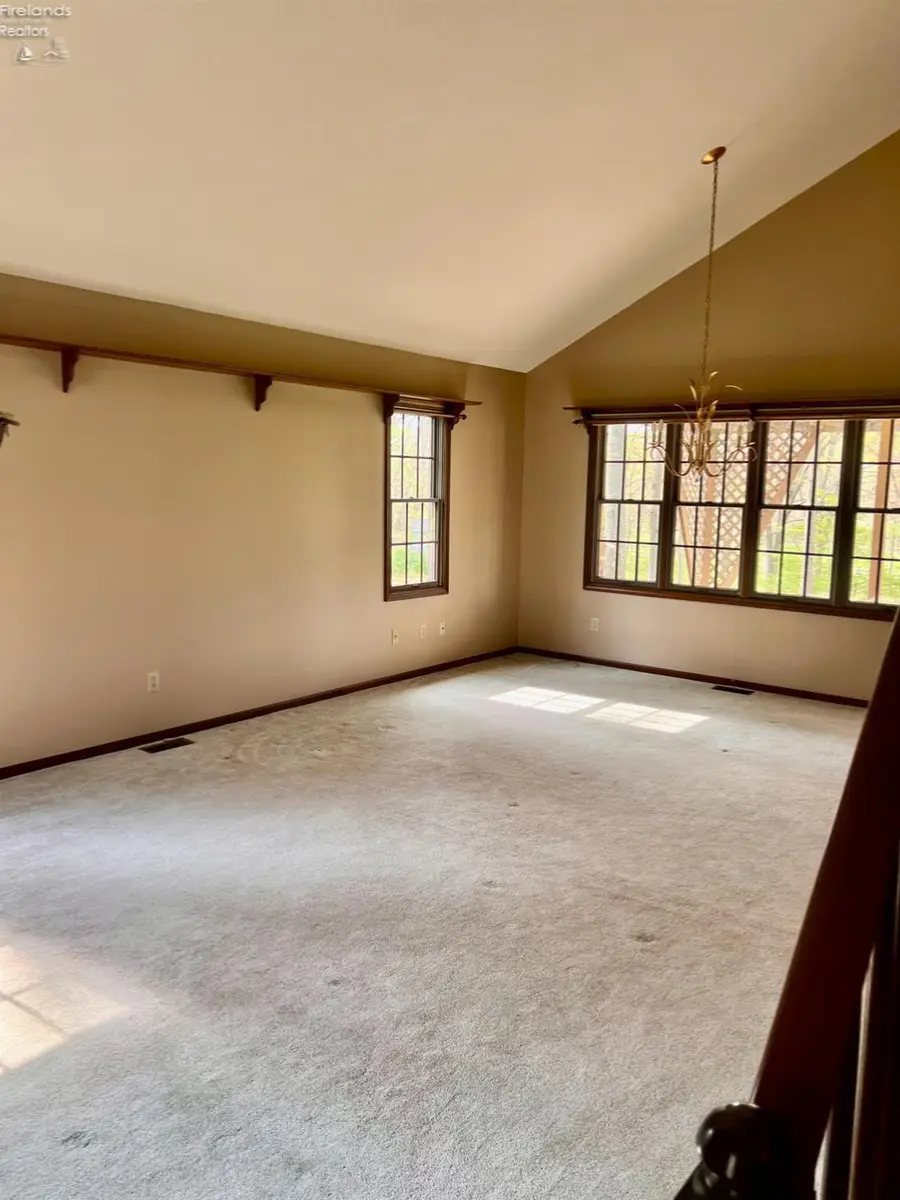 54 Harris Avenue, Norwalk, OH 44857 - #2